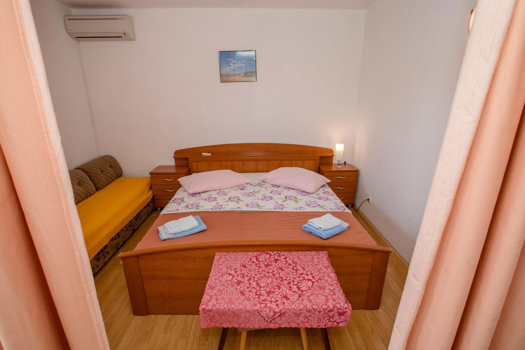 Lovely Meta Apartments Palit ภายนอก รูปภาพ