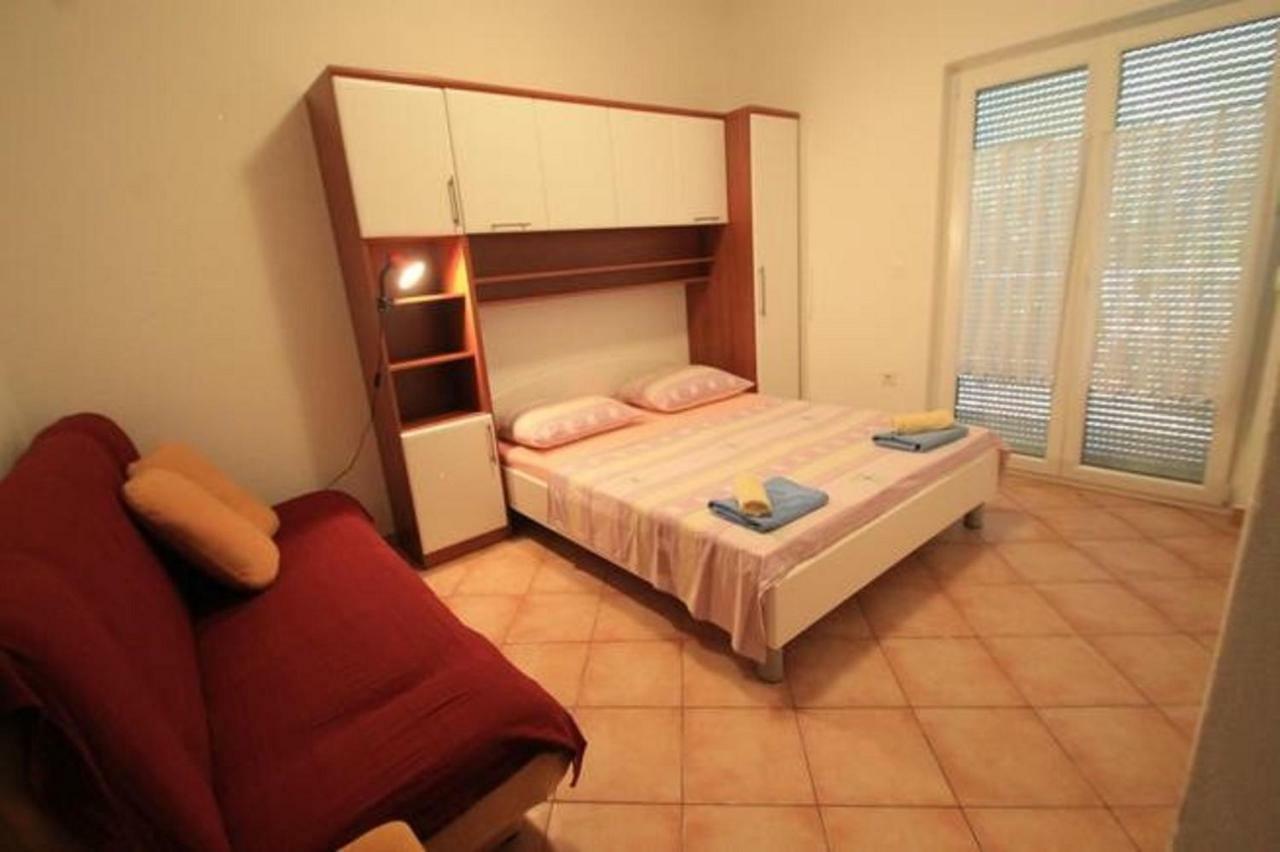 Lovely Meta Apartments Palit ภายนอก รูปภาพ