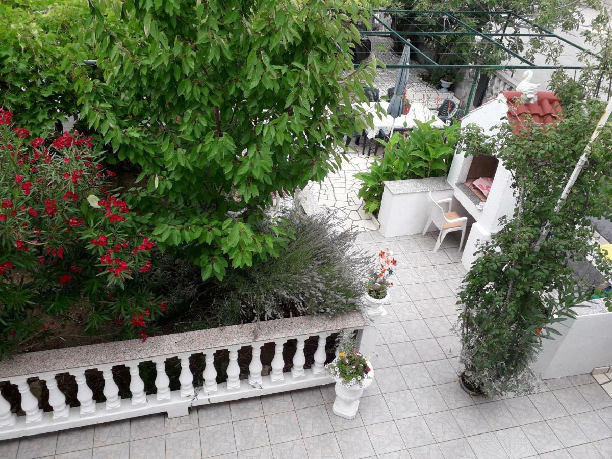 Lovely Meta Apartments Palit ภายนอก รูปภาพ